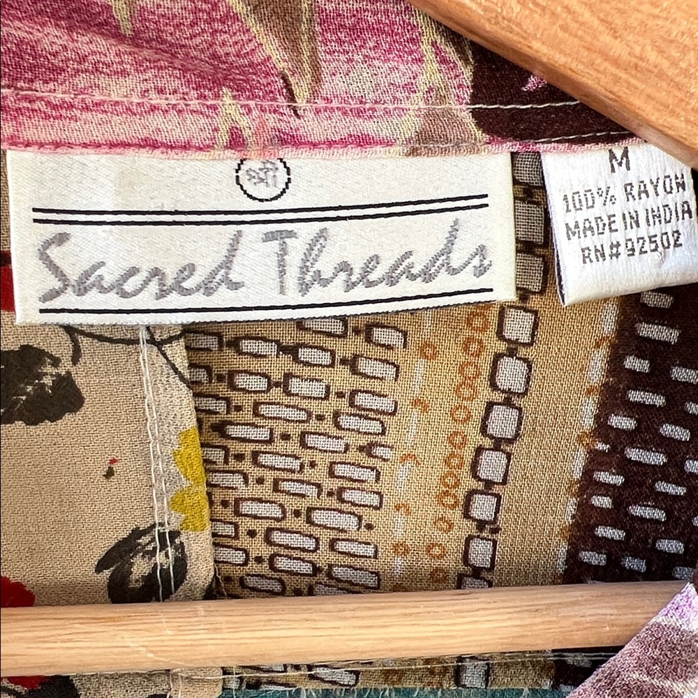 Vintage Sacred Threads M Patchwork Mixed Media Bo… - image 6